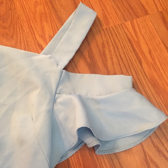 NWOT Blue & White Eyelet Off Shoulder Top Size L - Picture 4 of 8